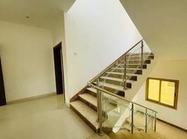 5 Schlafzimmer Villa zu verkaufen im Al Mwaihat 2, Al Mwaihat
