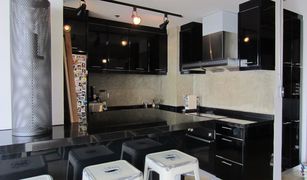 1 Bedroom Condo for sale in Khlong Tan Nuea, Bangkok Icon III