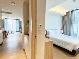 2 Bedroom Apartment for rent at Oakwood Suites Bangkok, Khlong Tan