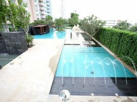 2 Bedroom Apartment for sale at Watermark Chaophraya, Bang Lamphu Lang