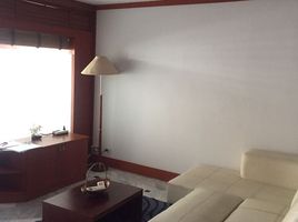 1 Schlafzimmer Appartement zu vermieten im Supalai Place, Khlong Tan Nuea