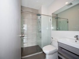 1 спален Кондо в аренду в KnightsBridge Prime On Nut, Phra Khanong Nuea