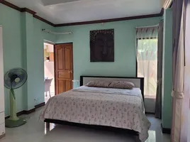 วิลล่า 3 ห้องนอน ให้เช่า ในโครงการ Aroonpat Patong Phuket, ป่าตอง