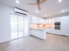 3 Bedroom House for sale in Chalong, Phuket, Chalong