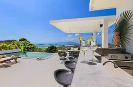4 bedroom Villa for sale in Surat Thani, Thailand