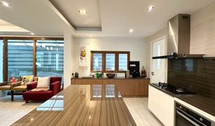 5 Schlafzimmern Haus zu verkaufen in Chomphon, Bangkok 