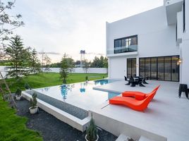 5 Schlafzimmer Villa zu verkaufen in San Sai, Chiang Mai, San Na Meng, San Sai