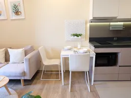 1 Bedroom Condo for rent at Oka Haus, Khlong Tan, Khlong Toei