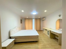 1 Bedroom Apartment for rent at Asoke Place, Khlong Toei Nuea, Watthana, Bangkok, Thailand