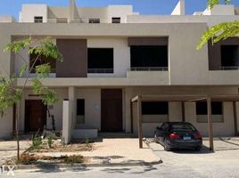 4 Schlafzimmer Reihenhaus zu vermieten im Palm Hills WoodVille, Al Wahat Road, 6 October City, Giza