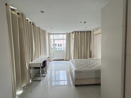 Studio Condo for rent at PG Rama IX, Huai Khwang, Huai Khwang