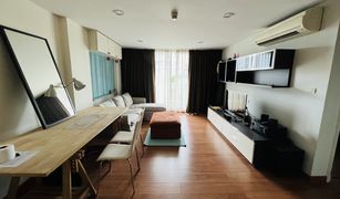 1 Bedroom Condo for sale in Sam Sen Nai, Bangkok Centric Scene Aree 2