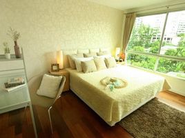 2 Schlafzimmer Wohnung zu vermieten im The 49 Plus 2, Khlong Tan Nuea