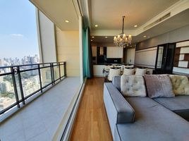 2 Schlafzimmer Appartement zu vermieten im Royce Private Residences, Khlong Toei Nuea, Watthana, Bangkok, Thailand