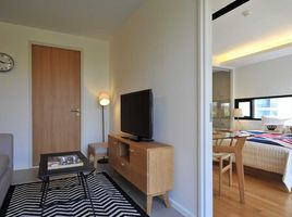 1 спален Кондо в аренду в The Nest Ploenchit, Lumphini