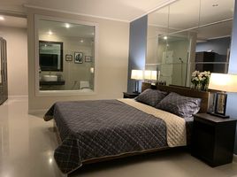 1 Schlafzimmer Wohnung zu verkaufen im AD Hyatt Condominium, Na Kluea