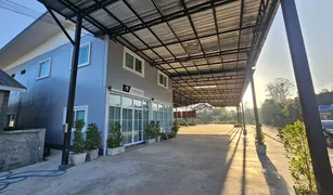 4 Bedrooms Warehouse for sale in That Choeng Chum, Sakon Nakhon 