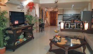 2 Bedrooms Apartment for sale in Rawai, Phuket Palm Breeze Resort