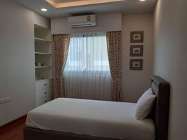 3 Schlafzimmer Villa zu vermieten im Levara Residence, Khlong Tan