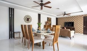 Вилла, 4 спальни на продажу в Чалонг, Пхукет Villa Dragon Back