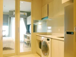 1 Bedroom Condo for rent at Life One Wireless, Lumphini