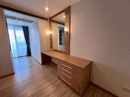 2 Schlafzimmer Appartement zu vermieten im Charoenjai Place, Khlong Tan Nuea