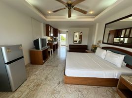 Studio Apartment for sale at Somphong Condotel, Na Chom Thian