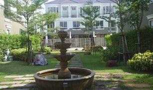 3 Bedrooms Townhouse for sale in Wang Thonglang, Bangkok Baan Rock Garden Meng Jai