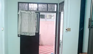 2 Bedrooms Townhouse for sale in Chantharakasem, Bangkok 