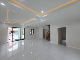 4 Bedroom House for sale at Grand Park View Sriracha, Surasak, Si Racha