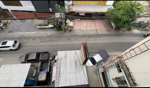 7 Bedrooms Whole Building for sale in Sam Sen Nok, Bangkok 