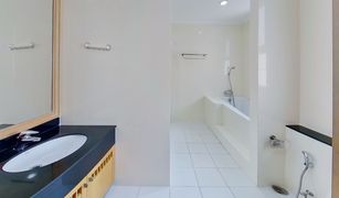 4 Bedrooms Condo for sale in Khlong Toei, Bangkok GM Height