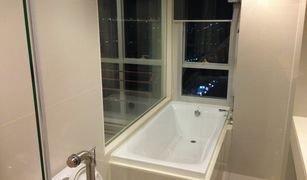 2 Bedrooms Condo for sale in Huai Khwang, Bangkok Rhythm Ratchada