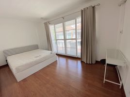 3 Schlafzimmer Reihenhaus zu vermieten im Baan Klang Muang Sathon-Taksin 2, Bang Kho, Chom Thong