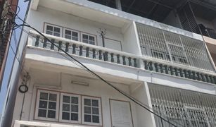 6 chambres Maison de ville a vendre à Bang Kraso, Nonthaburi 