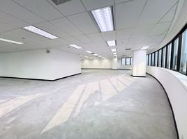 509.57 m² Office for rent at Ital Thai Tower, Bang Kapi, Huai Khwang, Bangkok