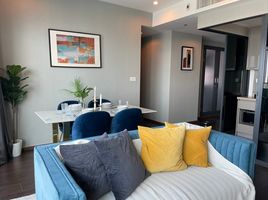 2 Schlafzimmer Appartement zu vermieten im C Ekkamai, Khlong Tan Nuea