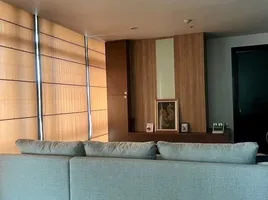 2 Bedroom Condo for sale at The Height, Khlong Tan Nuea