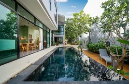4 bedroom Villa for sale in Phuket, Thailand