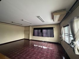 825 m² Office for rent in Bang Yai, Nonthaburi, Sao Thong Hin, Bang Yai