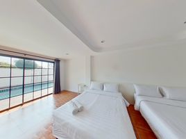 11 Bedroom Villa for sale in Wat Khao Takiab, Nong Kae, Nong Kae