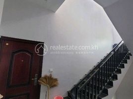 4 Bedroom House for sale in Wat Bo Primary School, Sala Kamreuk, Sala Kamreuk