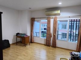 3 спален Дом на продажу в Baan Klang Muang Ladprao - Sena 2, Lat Phrao