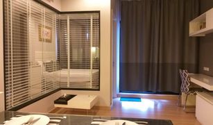 1 Bedroom Condo for sale in Khlong Ton Sai, Bangkok Urbano Absolute Sathon-Taksin