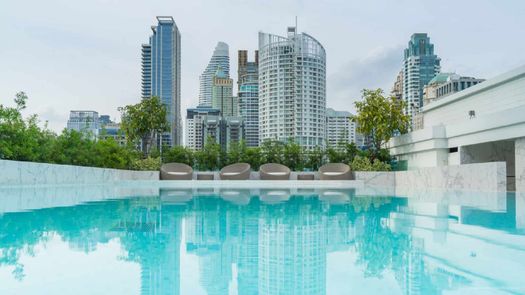 사진들 1 of the Communal Pool at The Private Residence Rajdamri