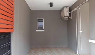 3 Bedrooms Townhouse for sale in Mahasawat, Nakhon Pathom Baan Pruksa 31 Phutthamonthon Sai 4