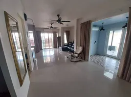 3 Bedroom Townhouse for sale at Sansuk Town, Nong Prue