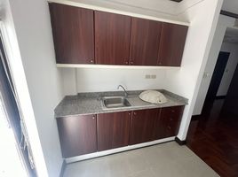 2 Schlafzimmer Appartement zu vermieten im Piya Place Tonson, Lumphini