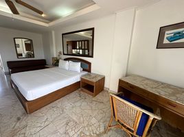 Studio Wohnung zu verkaufen im Somphong Condotel, Na Chom Thian