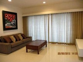 2 Bedroom Apartment for sale at The Royal Maneeya, Lumphini